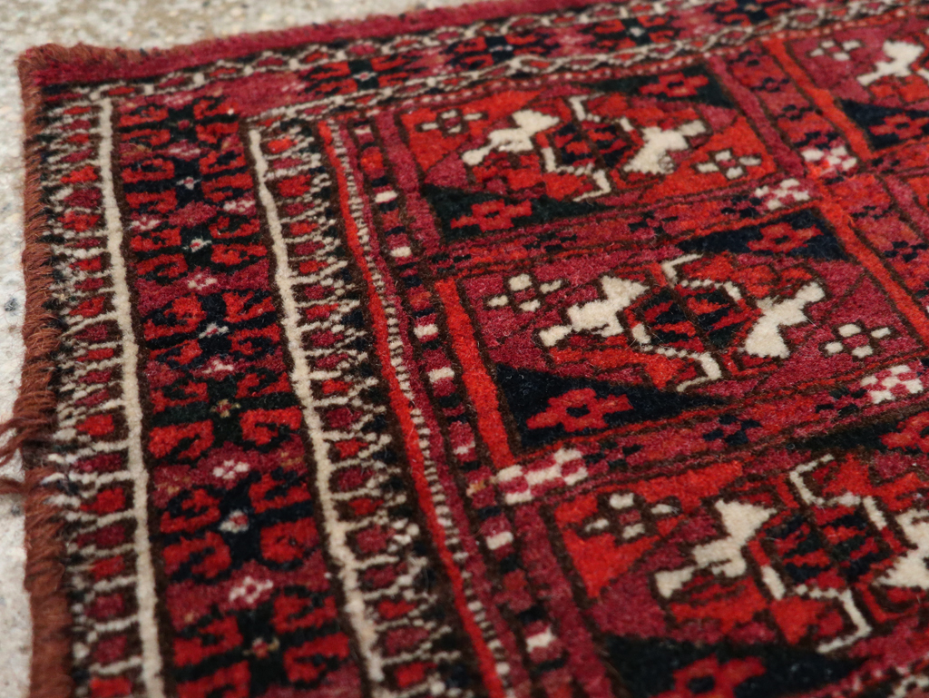 Vintage Central Asian Turkoman Rug, No.31128 - Galerie Shabab