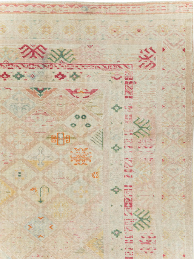 Vintage Turkish Anatolian Accent Carpet, No.31140 - Galerie Shabab