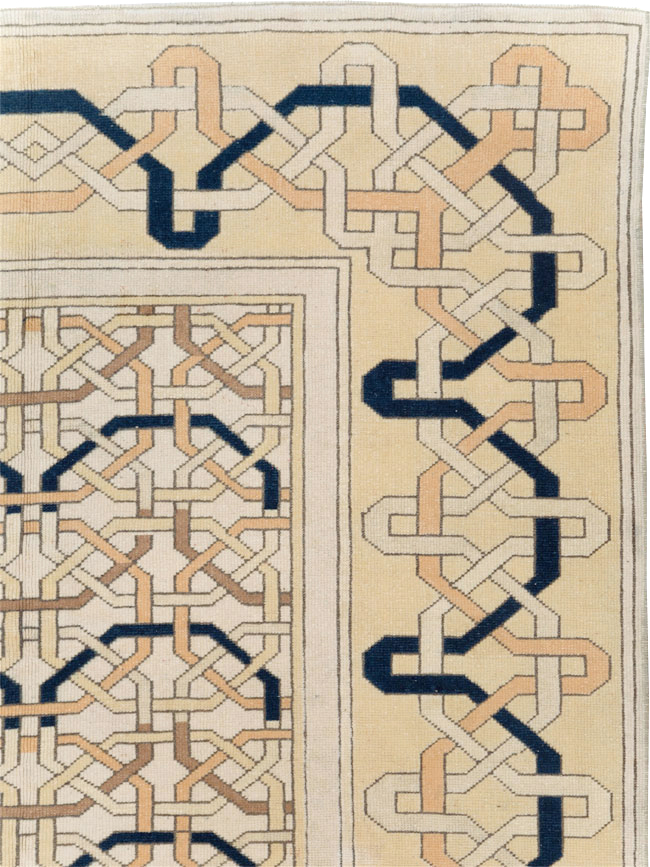 Vintage Turkish Anatolian Art Deco Style Accent Rug, No.31142 - Galerie Shabab
