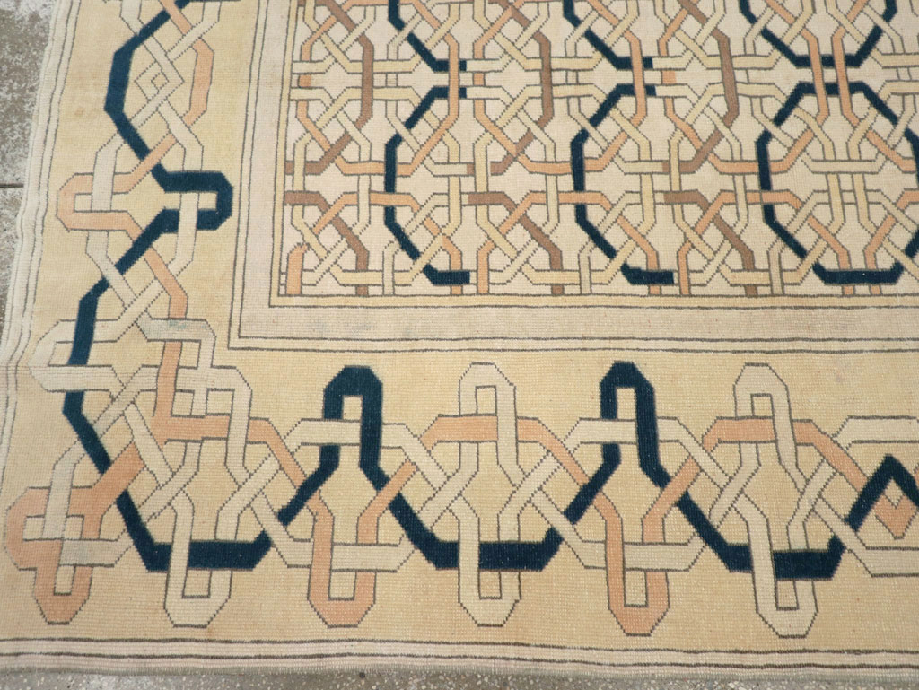 Vintage Turkish Anatolian Art Deco Style Accent Rug, No.31142 - Galerie Shabab