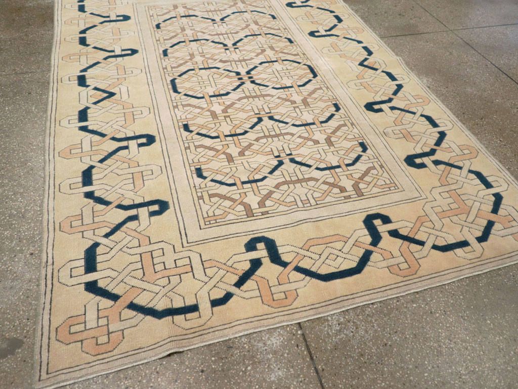 Vintage Turkish Anatolian Art Deco Style Accent Rug, No.31142 - Galerie Shabab