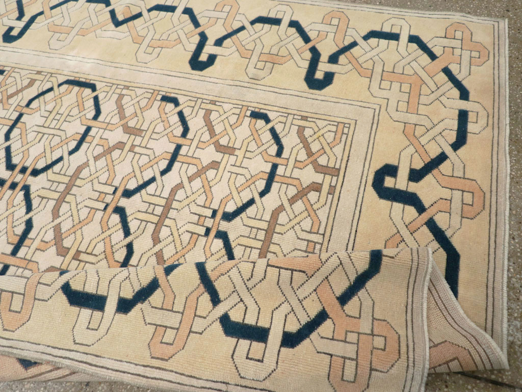 Vintage Turkish Anatolian Art Deco Style Accent Rug, No.31142 - Galerie Shabab