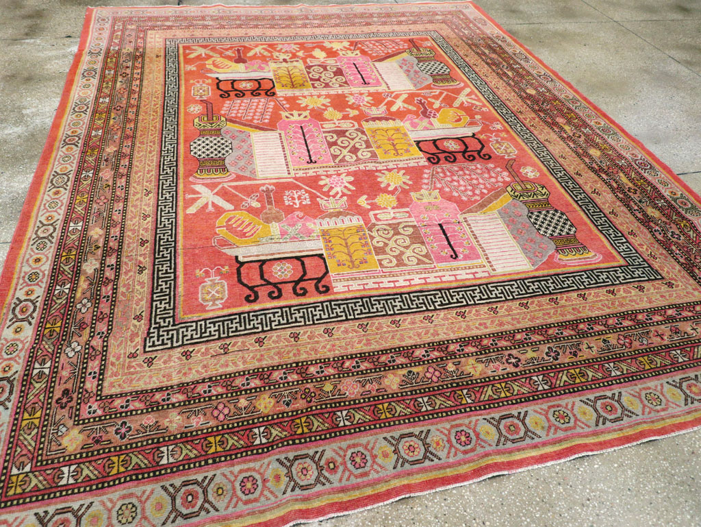 Antique East Turkestan Vase Khotan Small Room Size Carpet, No.31144 - Galerie Shabab