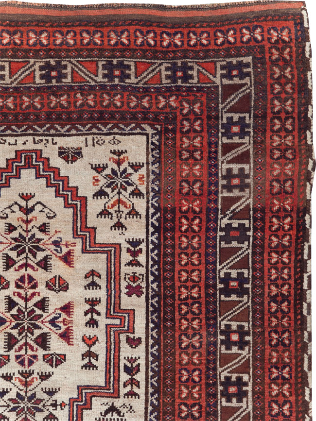 Vintage Persian Baluch Accent Rug, No.31147 - Galerie Shabab