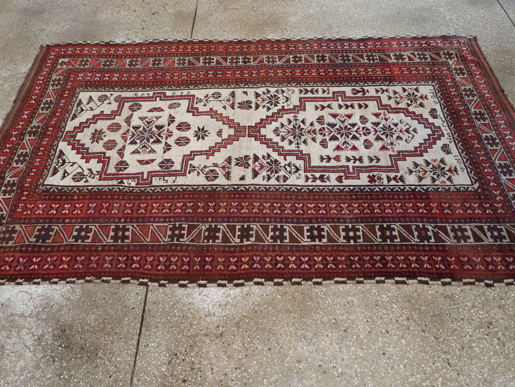 Vintage Persian Baluch Accent Rug, No.31147 - Galerie Shabab
