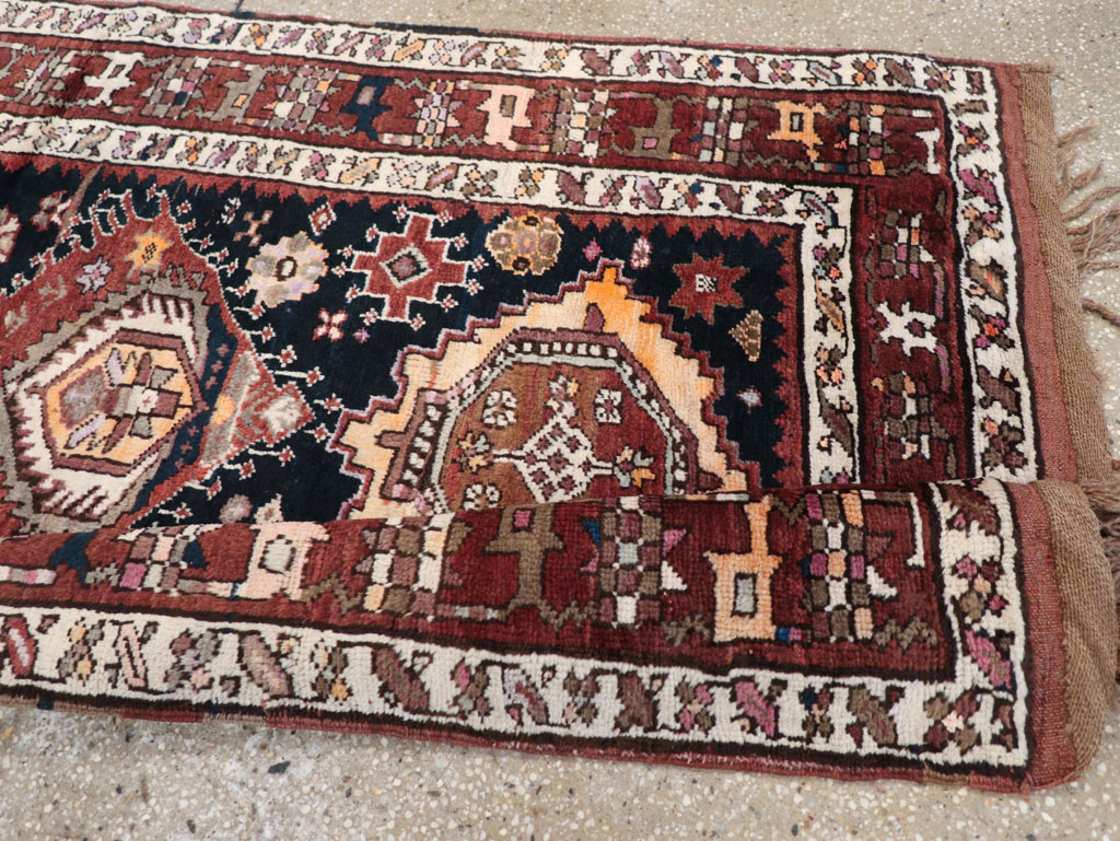 Antique Persian Kurd Runner, No.31148 - Galerie Shabab