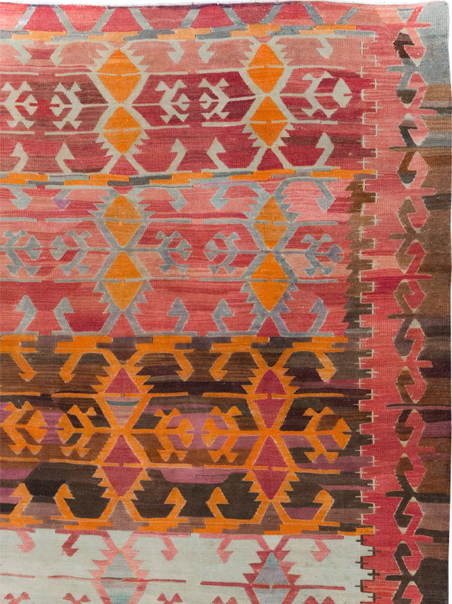 Vintage Turkish Flatweave Kilim Room Size Carpet, No.31152 - Galerie Shabab