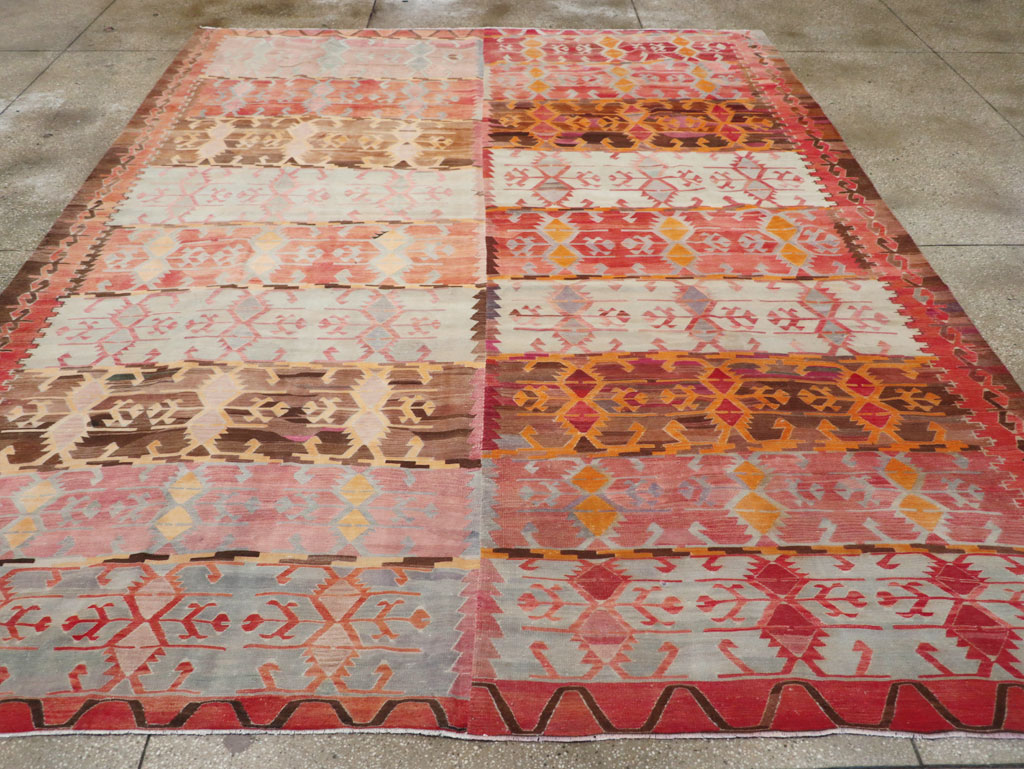 Vintage Turkish Flatweave Kilim Room Size Carpet, No.31152 - Galerie Shabab
