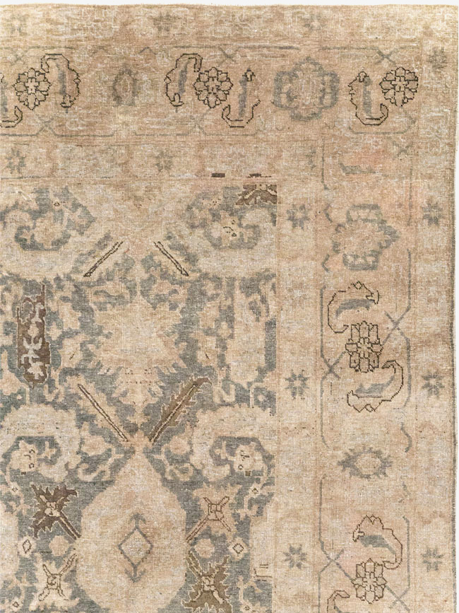 Antique Persian Tabriz Small Room Size Carpet, No.31167 - Galerie Shabab