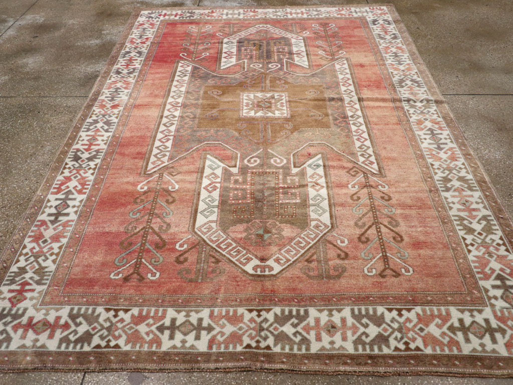 Vintage Turkish Anatolian Small Room Size Carpet, No.31168 - Galerie Shabab