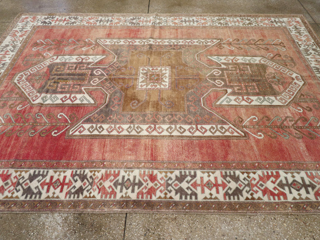Vintage Turkish Anatolian Small Room Size Carpet, No.31168 - Galerie Shabab