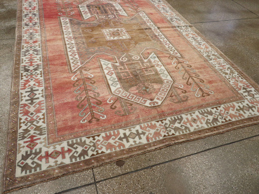 Vintage Turkish Anatolian Small Room Size Carpet, No.31168 - Galerie Shabab