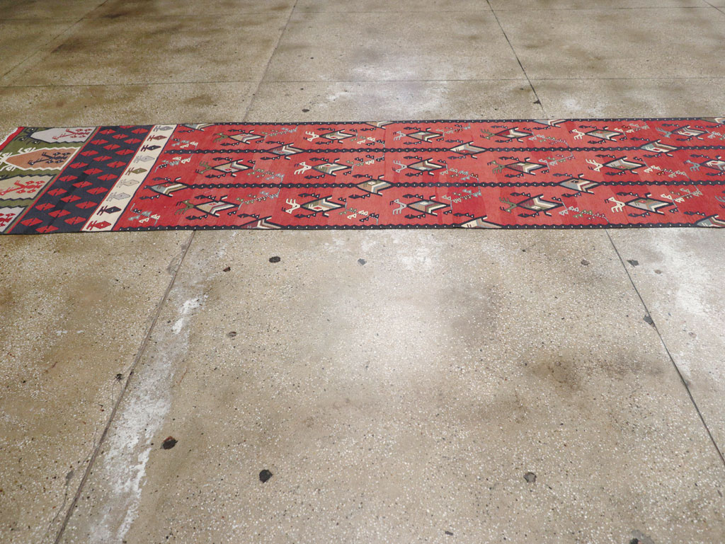 Vintage Turkish Sarkoy Kilim Long Runner, No.31169 - Galerie Shabab