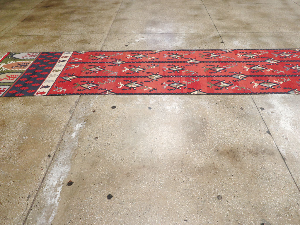 Vintage Turkish Sarkoy Kilim Long Runner, No.31169 - Galerie Shabab