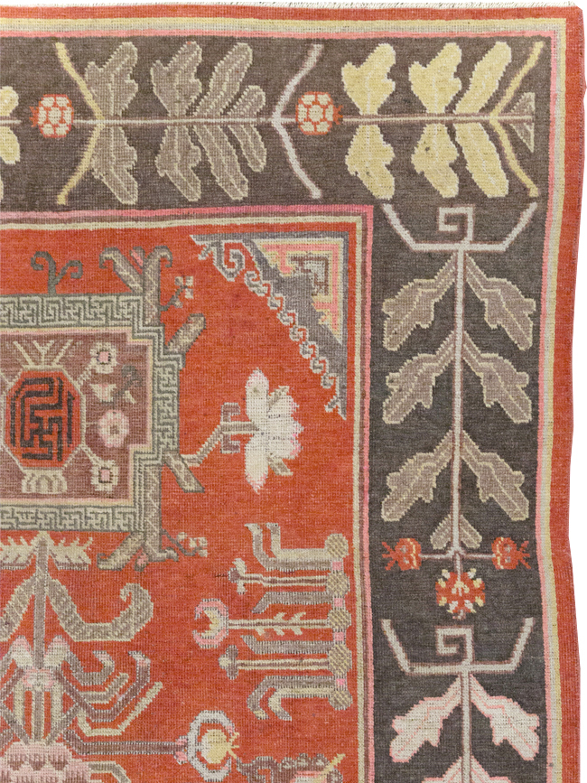 Antique Khotan Carpet, No.31173 - Galerie Shabab