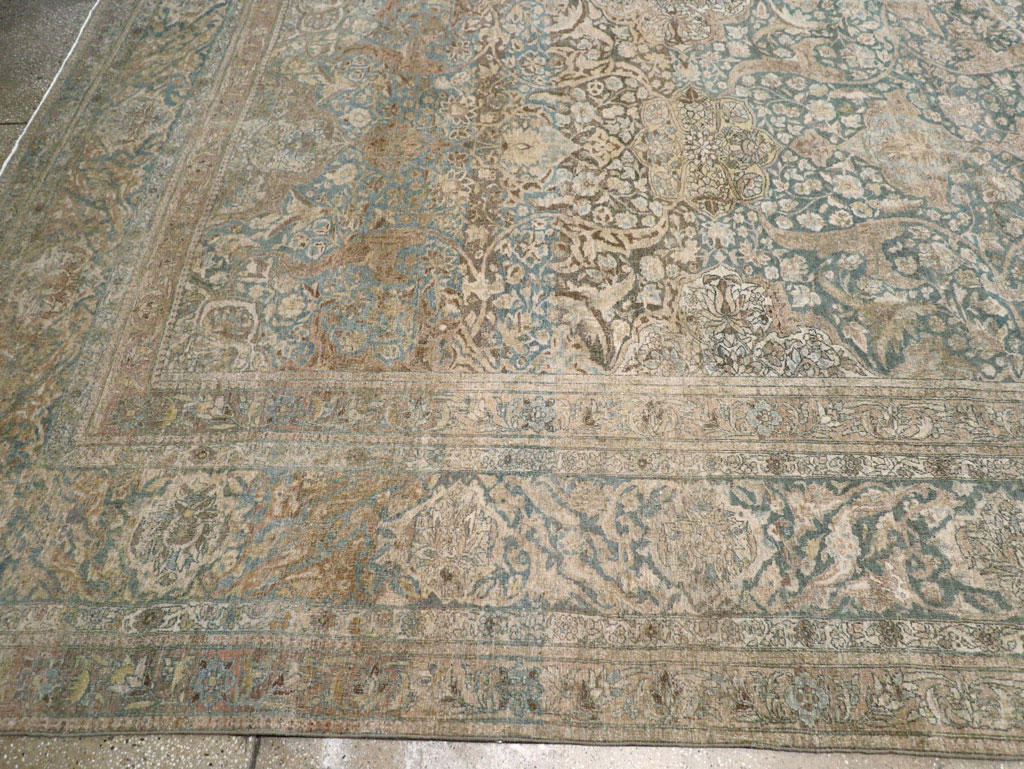 Antique Persian Isfahan Oversize Carpet, No.31174 - Galerie Shabab