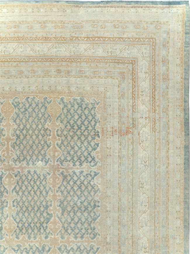 Antique Persian Tabriz Small Room Size Carpet, No.31177 - Galerie Shabab