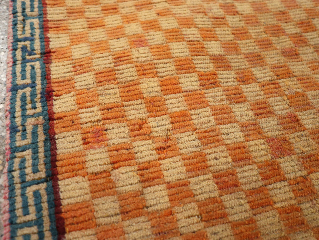 Vintage Tibetan Square Throw Rug, No.31181 - Galerie Shabab
