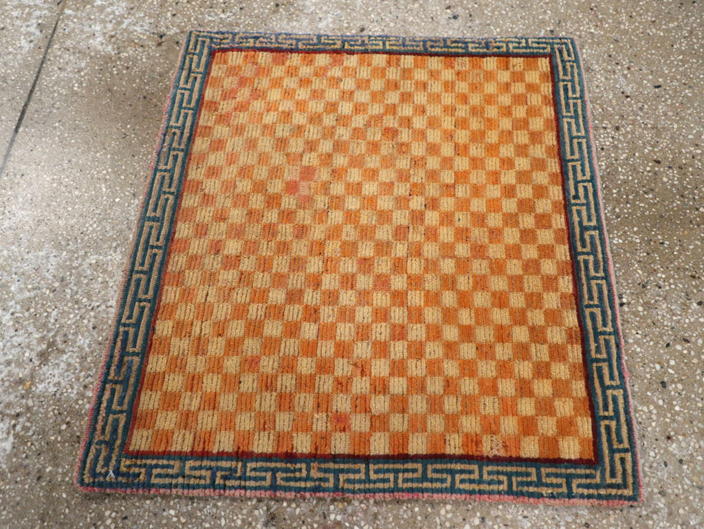Vintage Tibetan Square Throw Rug, No.31181 - Galerie Shabab