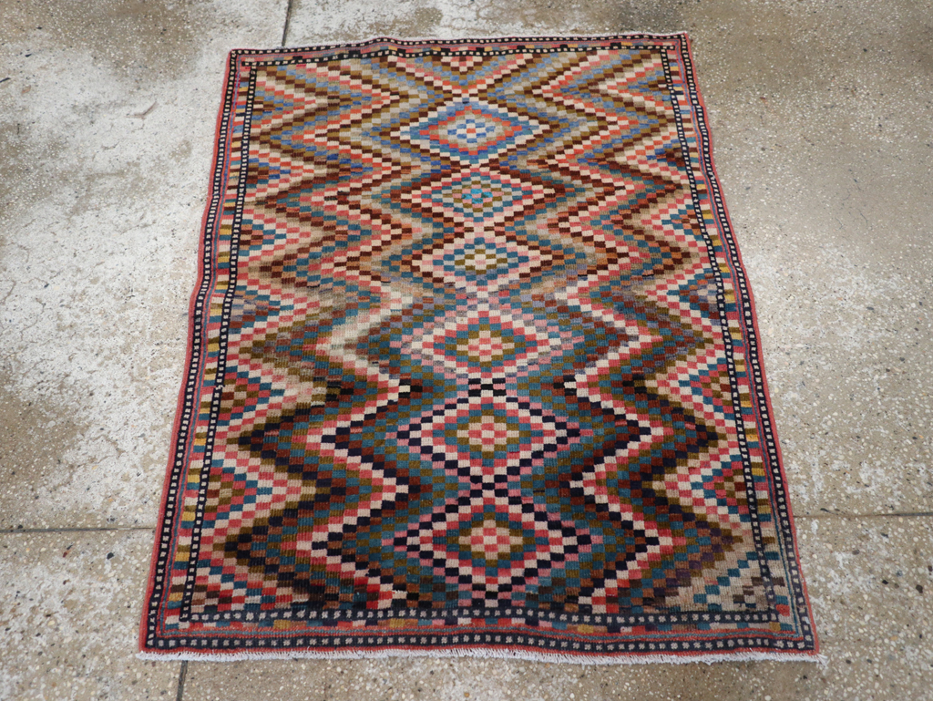 Vintage Persian Mahal Rug, No.31184 - Galerie Shabab