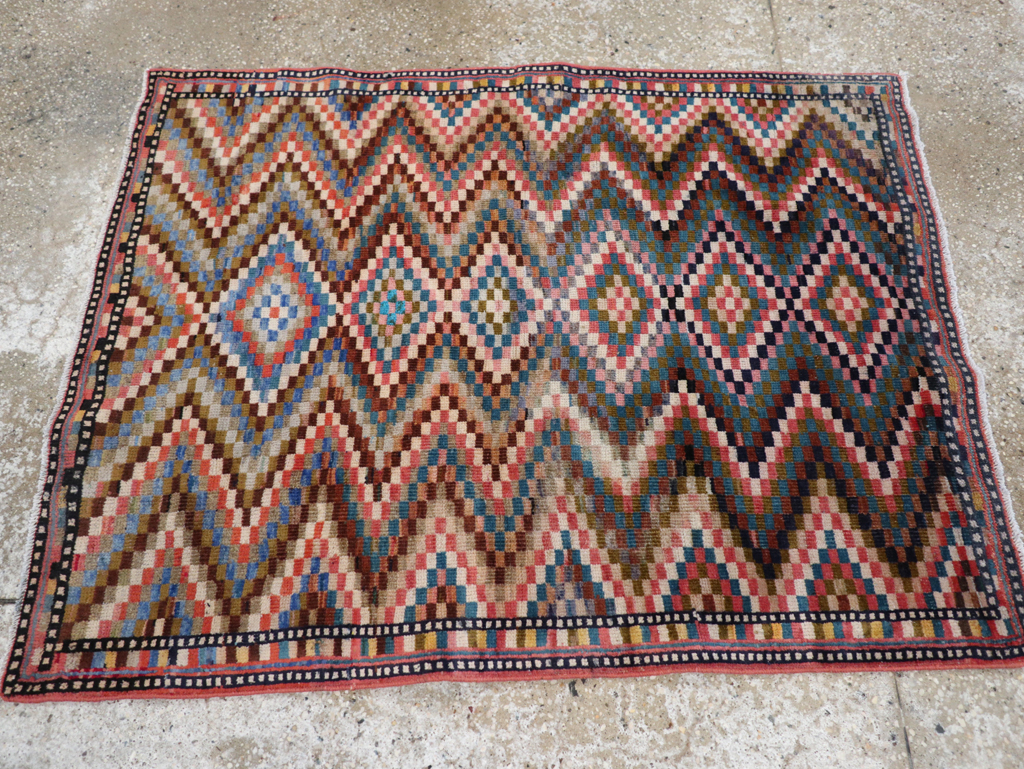Vintage Persian Mahal Rug, No.31184 - Galerie Shabab
