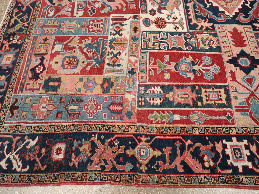 Antique Persian Heriz Room Size Carpet, No.31196 - Galerie Shabab