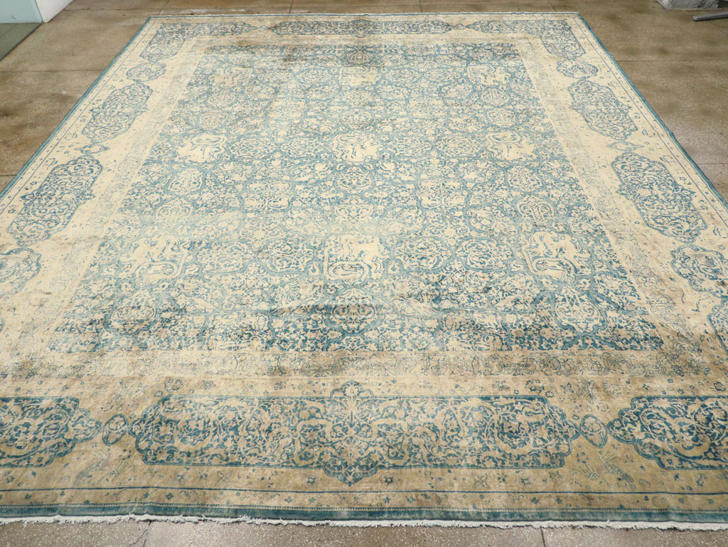 Antique Indian Lahore Large Square Carpet, No.31197 - Galerie Shabab