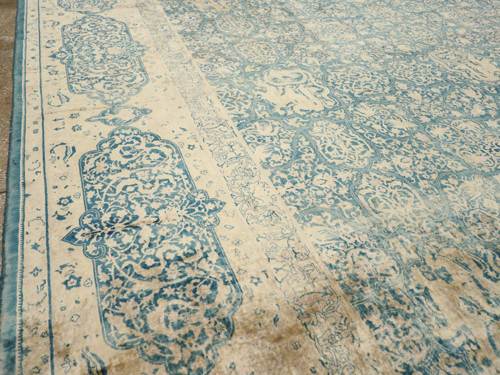 Antique Indian Lahore Large Square Carpet, No.31197 - Galerie Shabab