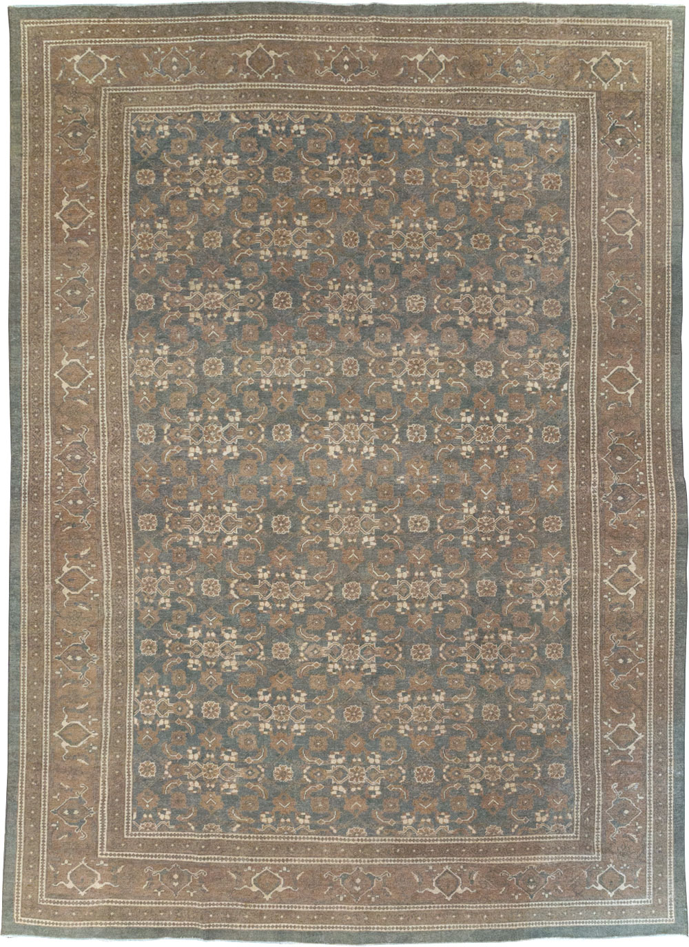 Vintage Persian Mahal Room Size Carpet, No.31203 - Galerie Shabab