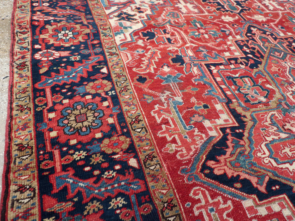 Antique Persian Heriz Room Size Carpet, No.31205 - Galerie Shabab