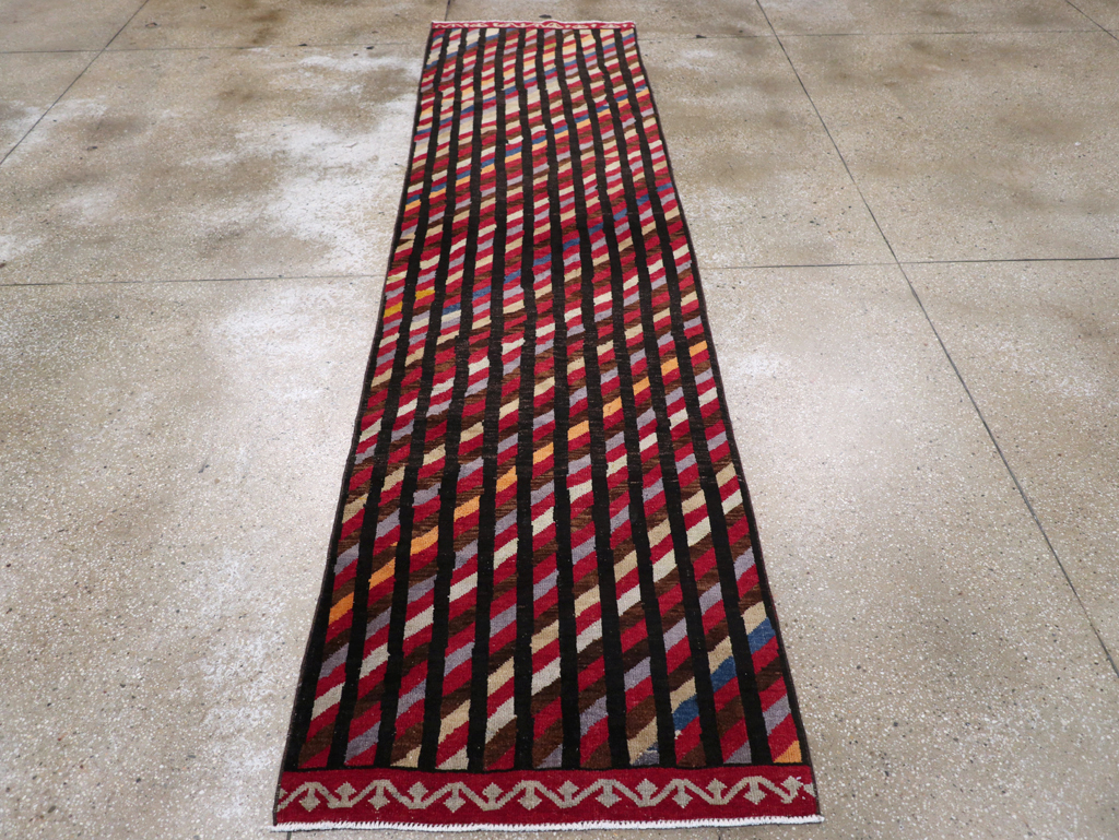 Vintage Turkish Anatolian Runner, No.31208 - Galerie Shabab