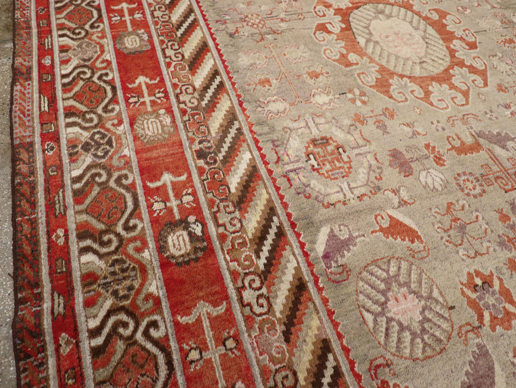 Antique East Turkestan Khotan Large Gallery Carpet, No.31209 - Galerie Shabab
