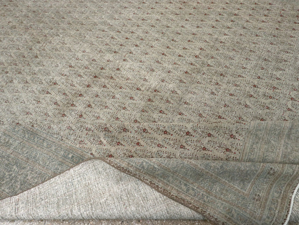 Distressed Antique Persian Tabriz Room Size Carpet, No.31213 - Galerie Shabab