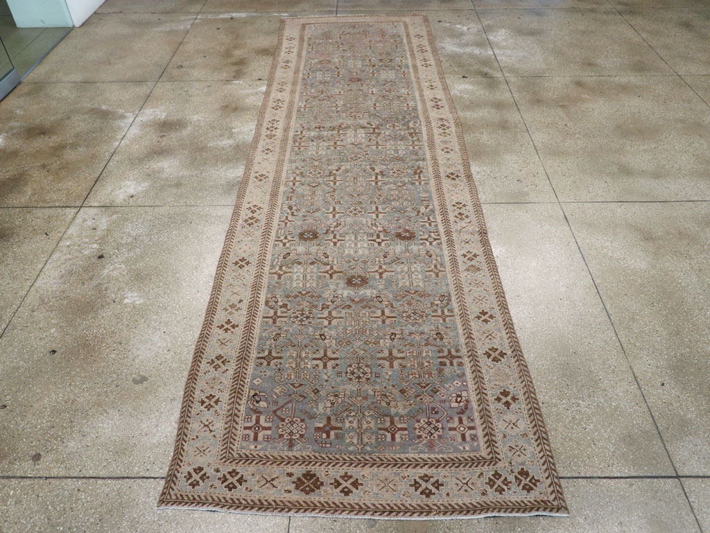 Antique Persian Malayer Long Gallery Carpet, No.31216 - Galerie Shabab