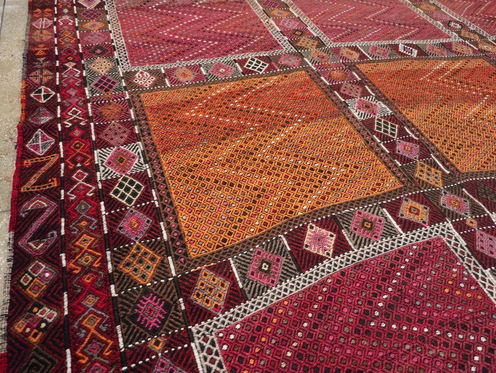 Vintage Turkish Flatweave Kilim Large Carpet, No.31222 - Galerie Shabab