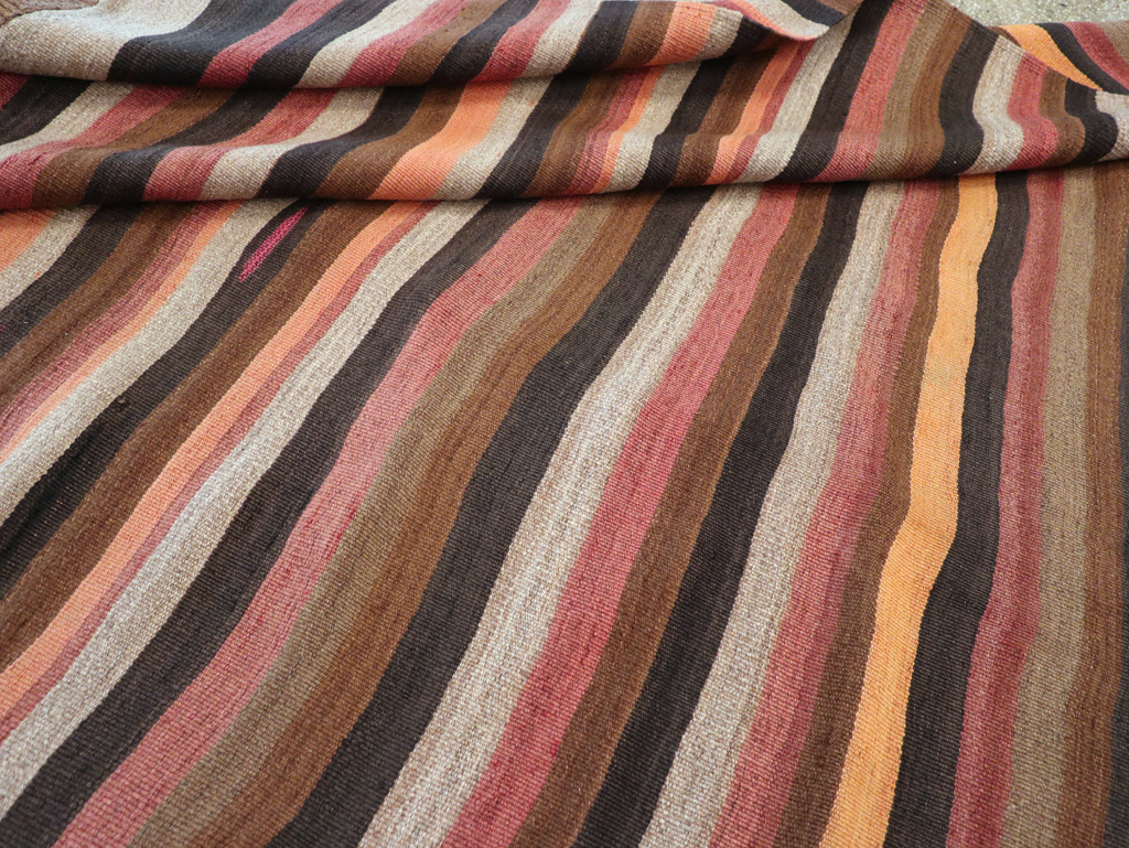 Vintage Turkish Flatweave Kilim Long Room Size Carpet, No.31223 - Galerie Shabab