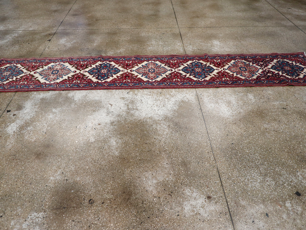 Vintage Persian Hamadan Runner, No.31224 - Galerie Shabab