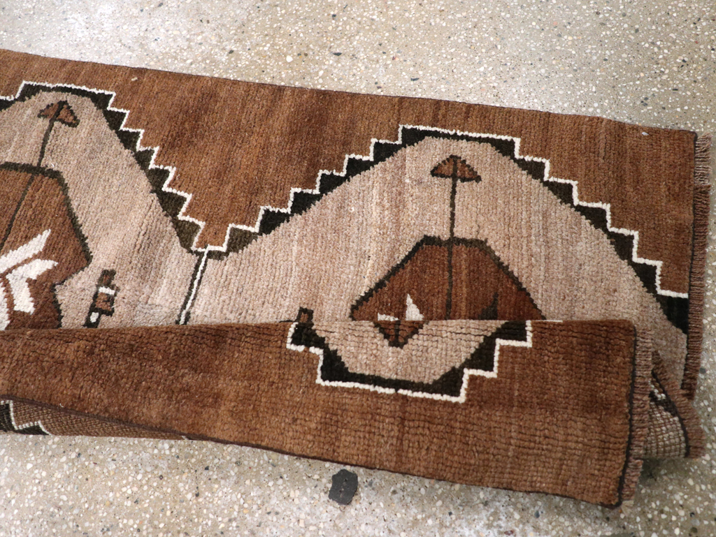Vintage Turkish Anatolian Tribal Runner, No.31229 - Galerie Shabab