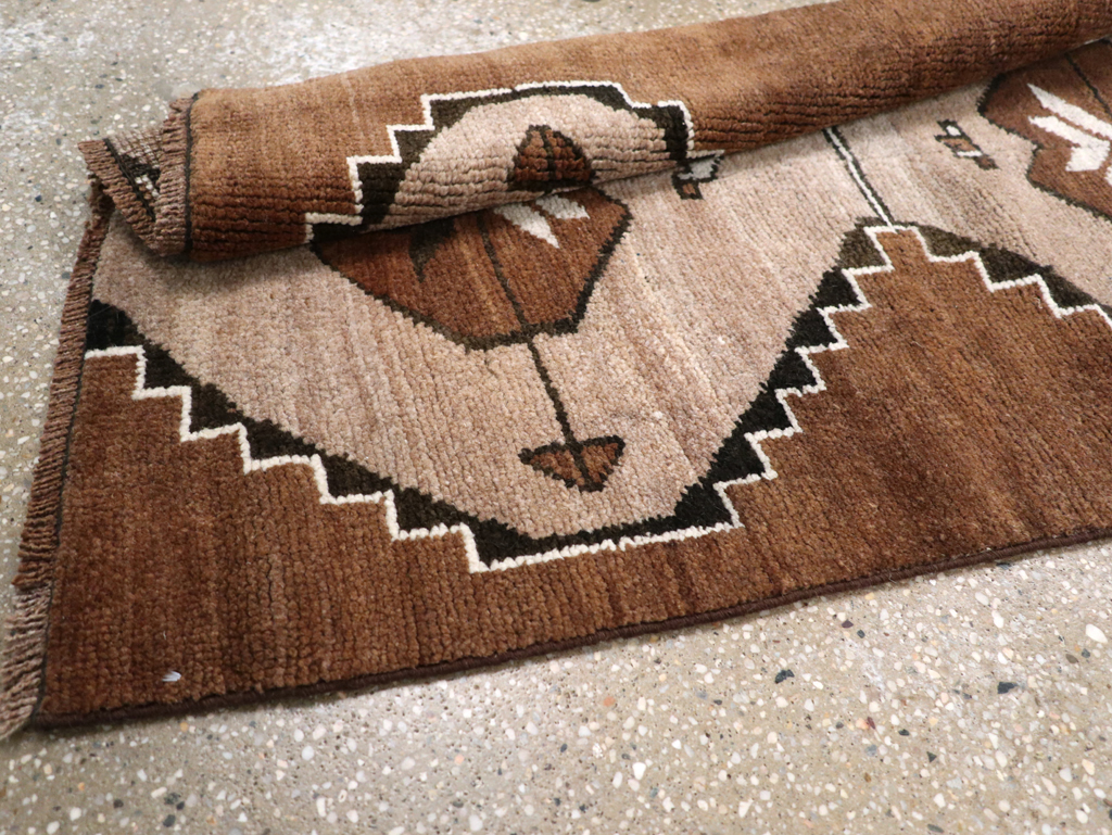 Vintage Turkish Anatolian Tribal Runner, No.31229 - Galerie Shabab