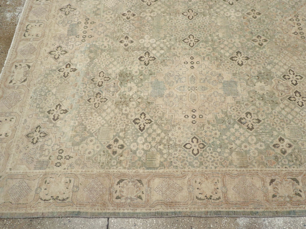 Vintage Persian Joshegan Room Size Carpet, No.31230 - Galerie Shabab