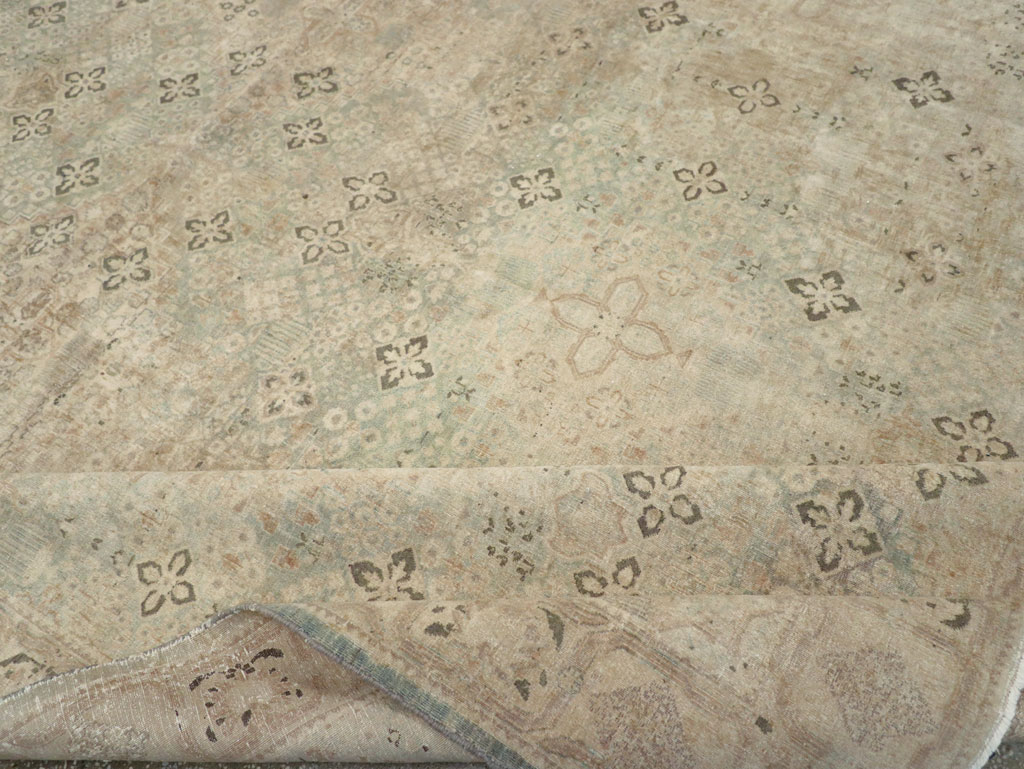 Vintage Persian Joshegan Room Size Carpet, No.31230 - Galerie Shabab