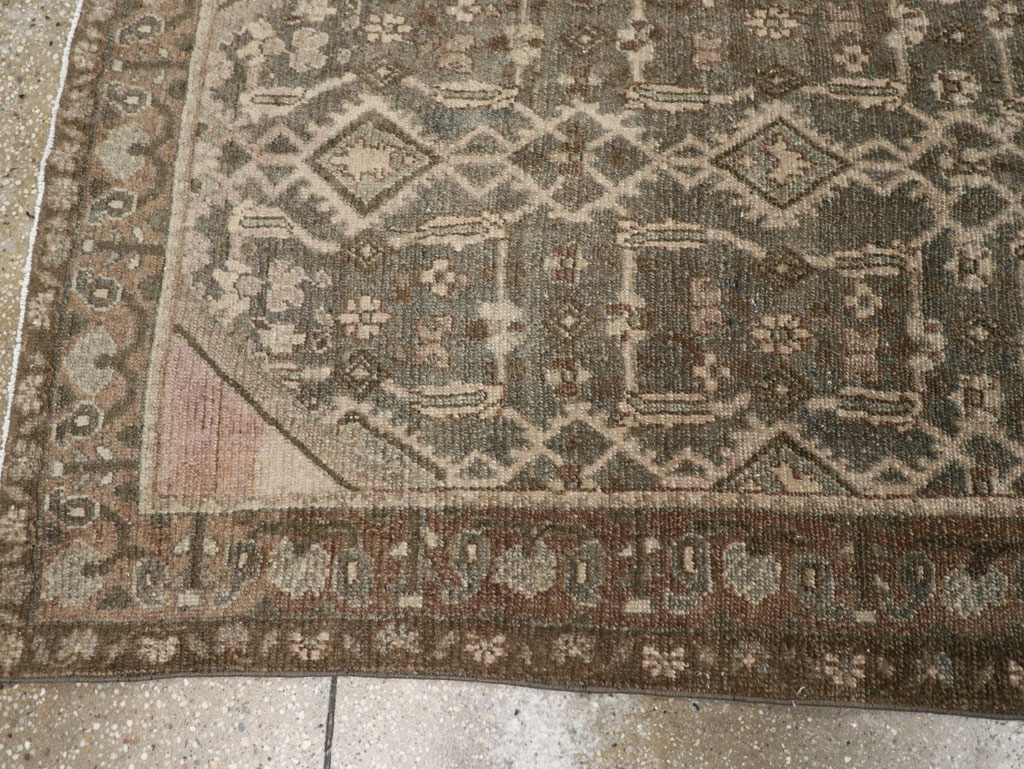 Vintage Persian Malayer Runner, No.31233 - Galerie Shabab