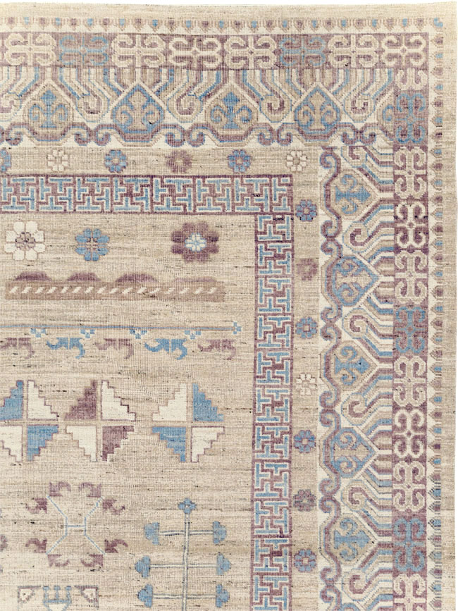 Contemporary East Turkestan Khotan Room Size Carpet, No.31237 - Galerie Shabab