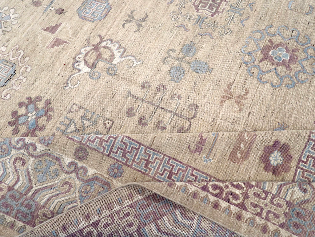 Contemporary East Turkestan Khotan Room Size Carpet, No.31237 - Galerie Shabab