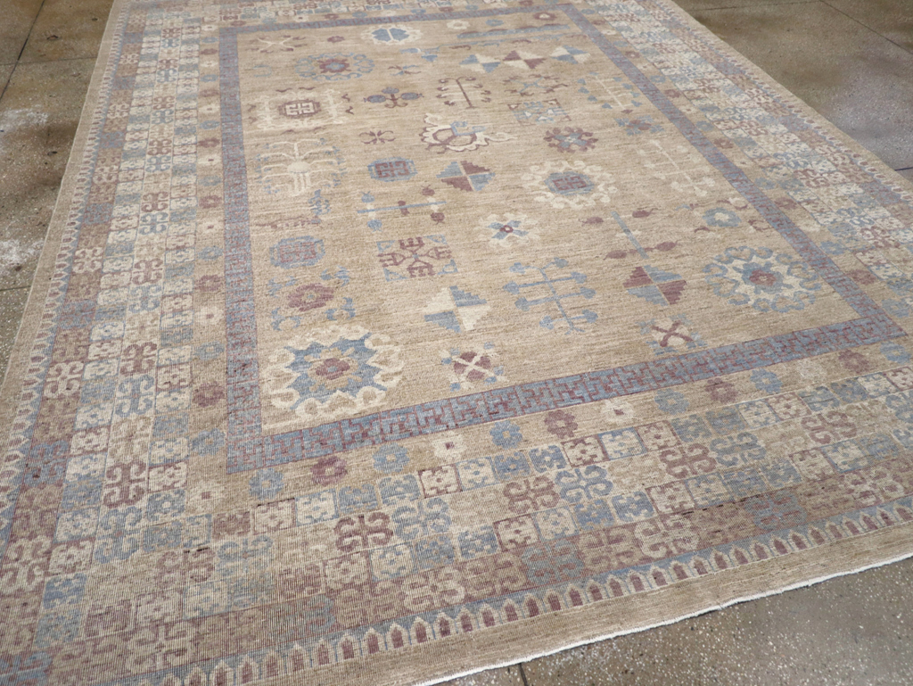 Contemporary East Turkestan Khotan Room Size Carpet, No.31238 - Galerie Shabab