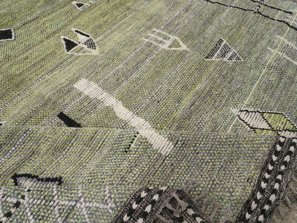 Moroccan Inspired Contemporary Turkish Large Room Size Carpet, No.31241 - Galerie Shabab
