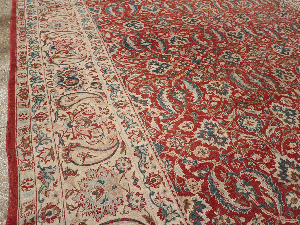 Vintage Persian Isfahan Room Size Carpet, No.31245 - Galerie Shabab