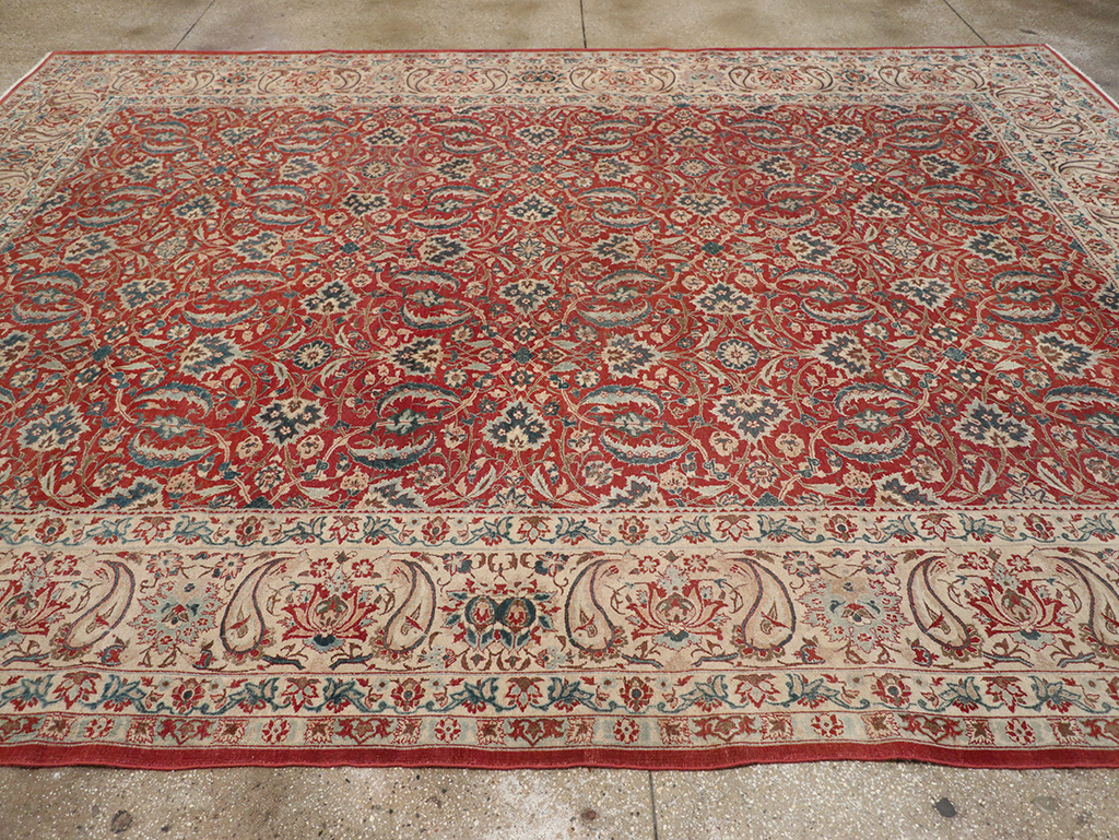 Vintage Persian Isfahan Room Size Carpet, No.31245 - Galerie Shabab