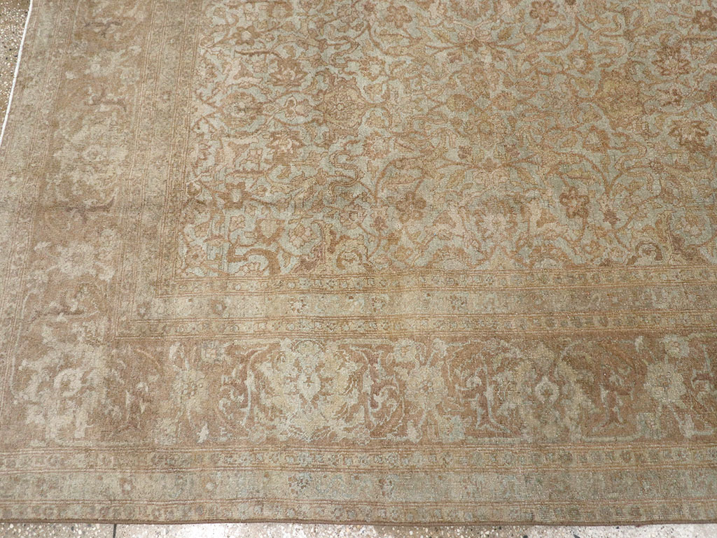 Vintage Persian Tabriz Accent Carpet, No.31246 - Galerie Shabab