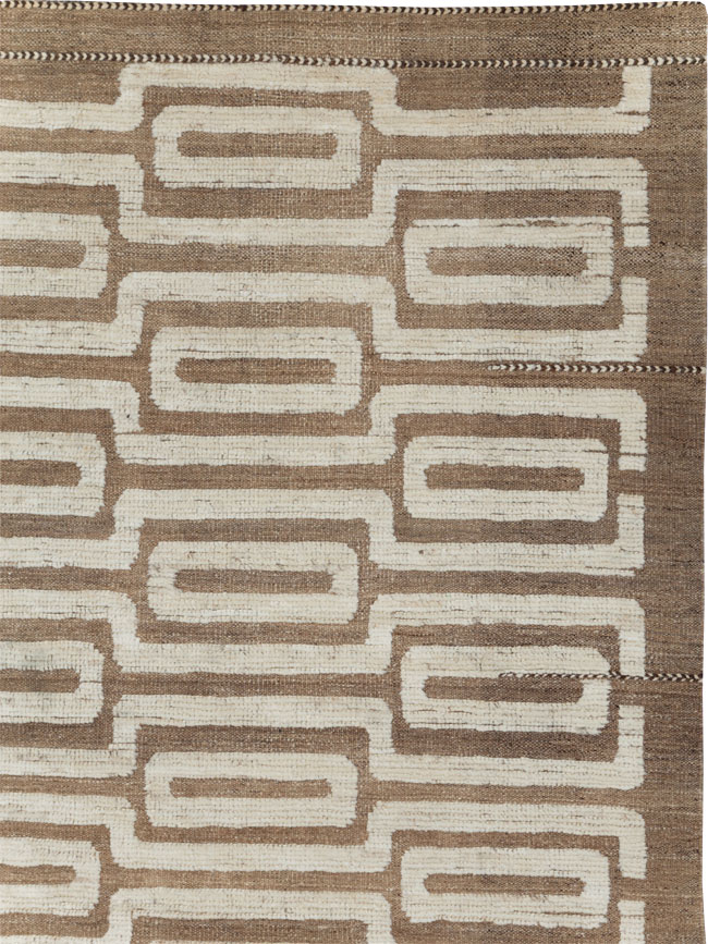 Moroccan Inspired Contemporary Turkish Room Size Carpet, No.31249 - Galerie Shabab